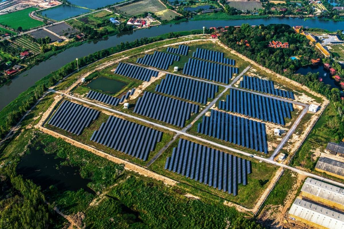 The World’s Ten Largest Solar Farms in 2022